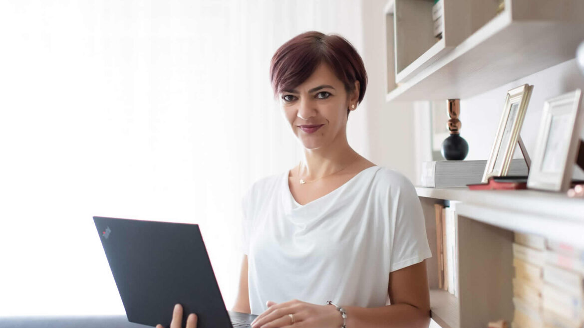 Traducător autorizat germană, engleză Tatiana Neamțu